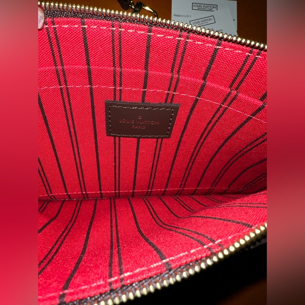 Louis Vuitton Damier Neverfull Pouchette - Picture 5 of 8